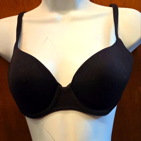 Victoria's Secret Other - Body by Victoria Victoria's Secret black padded bra 34C